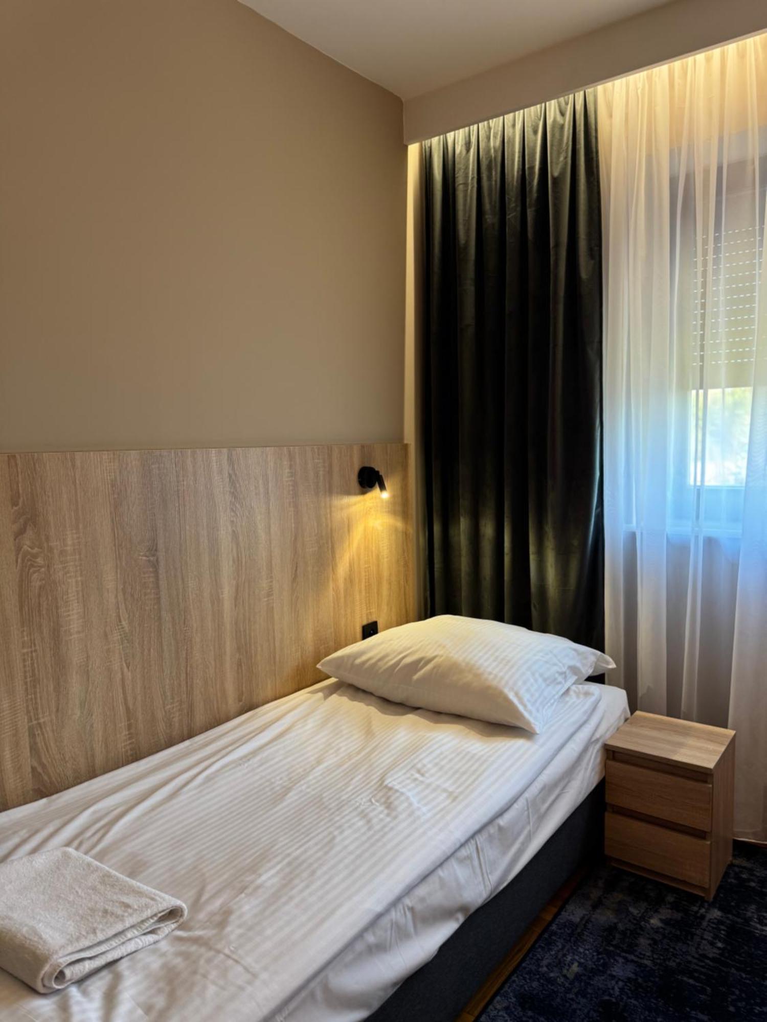 Hotel Zodiak Sucha  エクステリア 写真